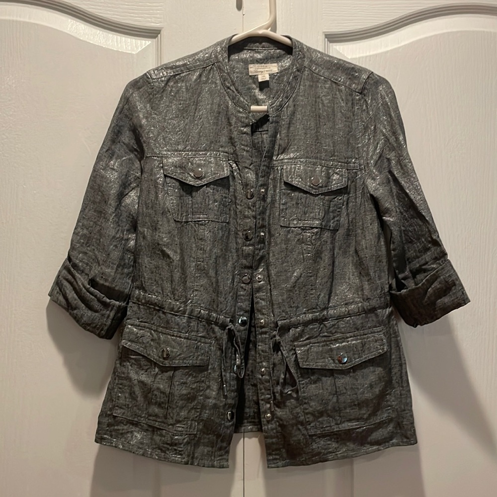 Charter Club vintage top. Can wear over a T-shirt. Size Petite. 100% Linen